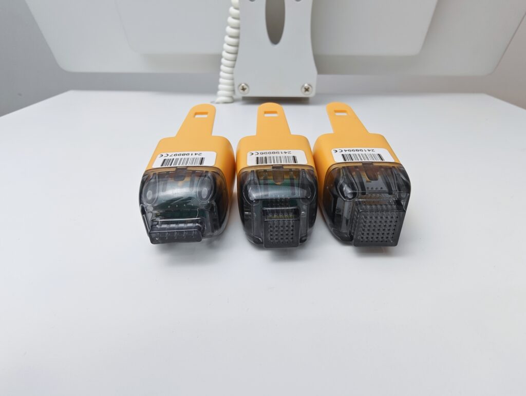 BA-MN23-golden microneedles