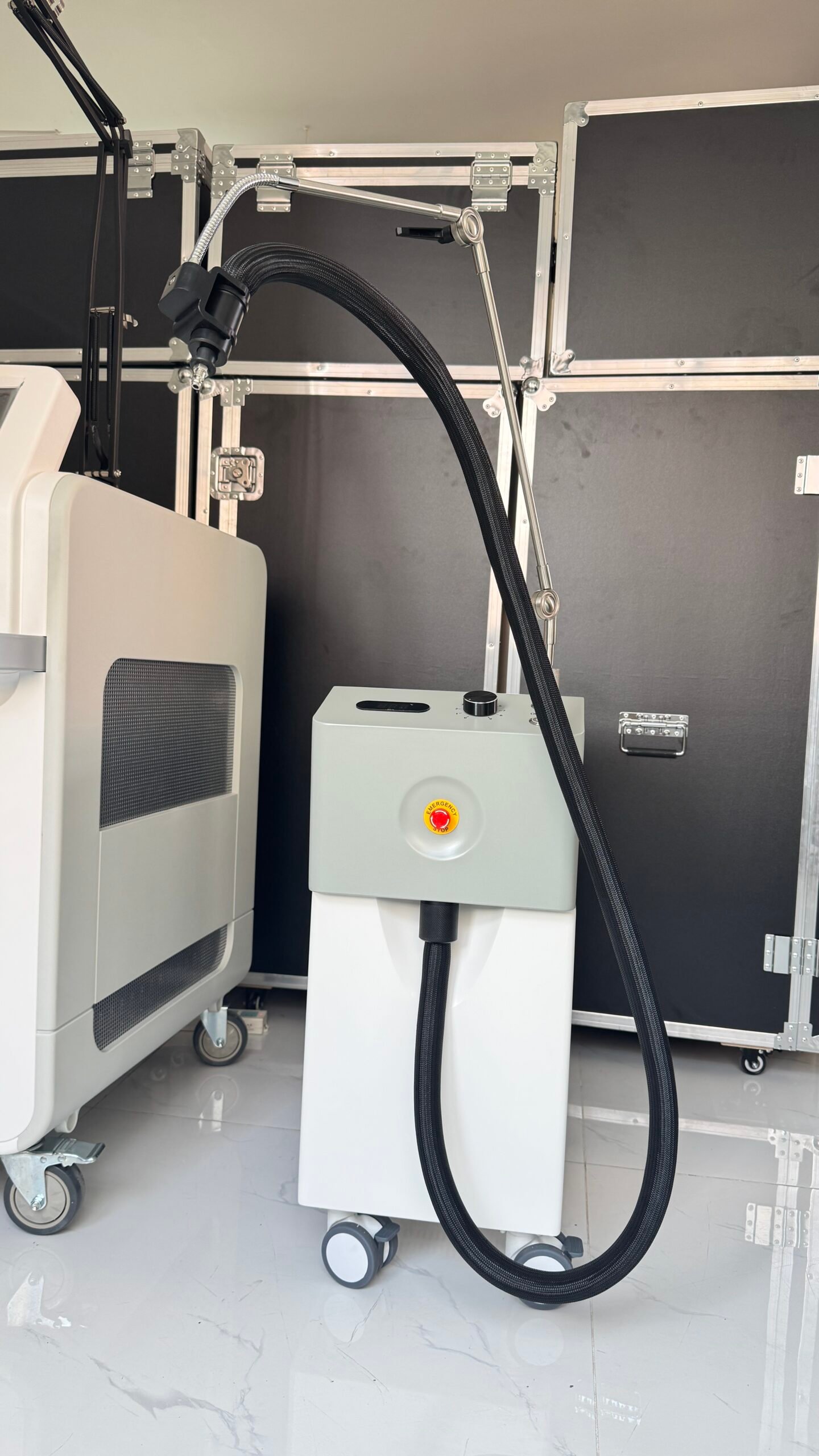 Skin air cooling machine