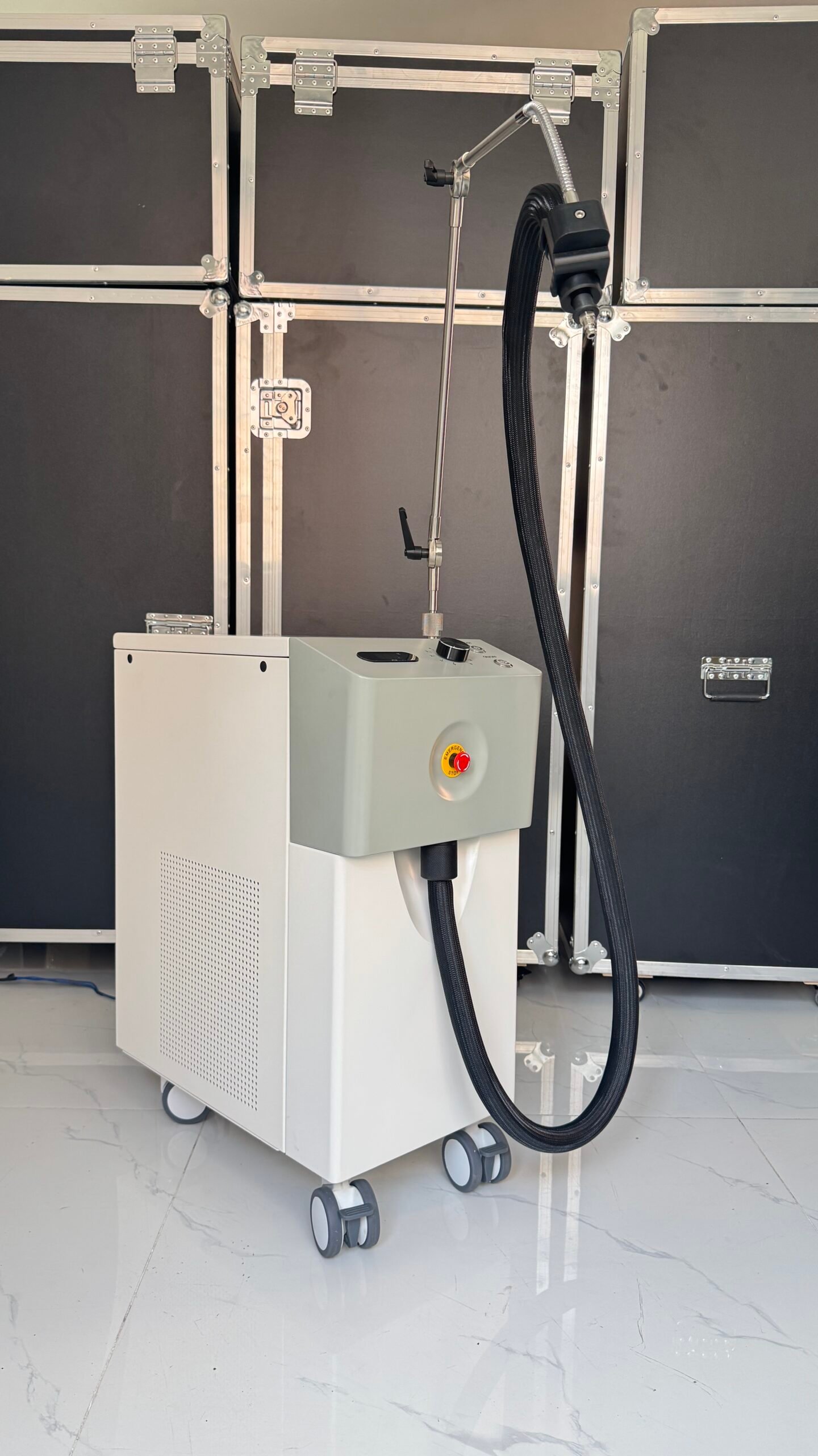 Skin air cooling machine