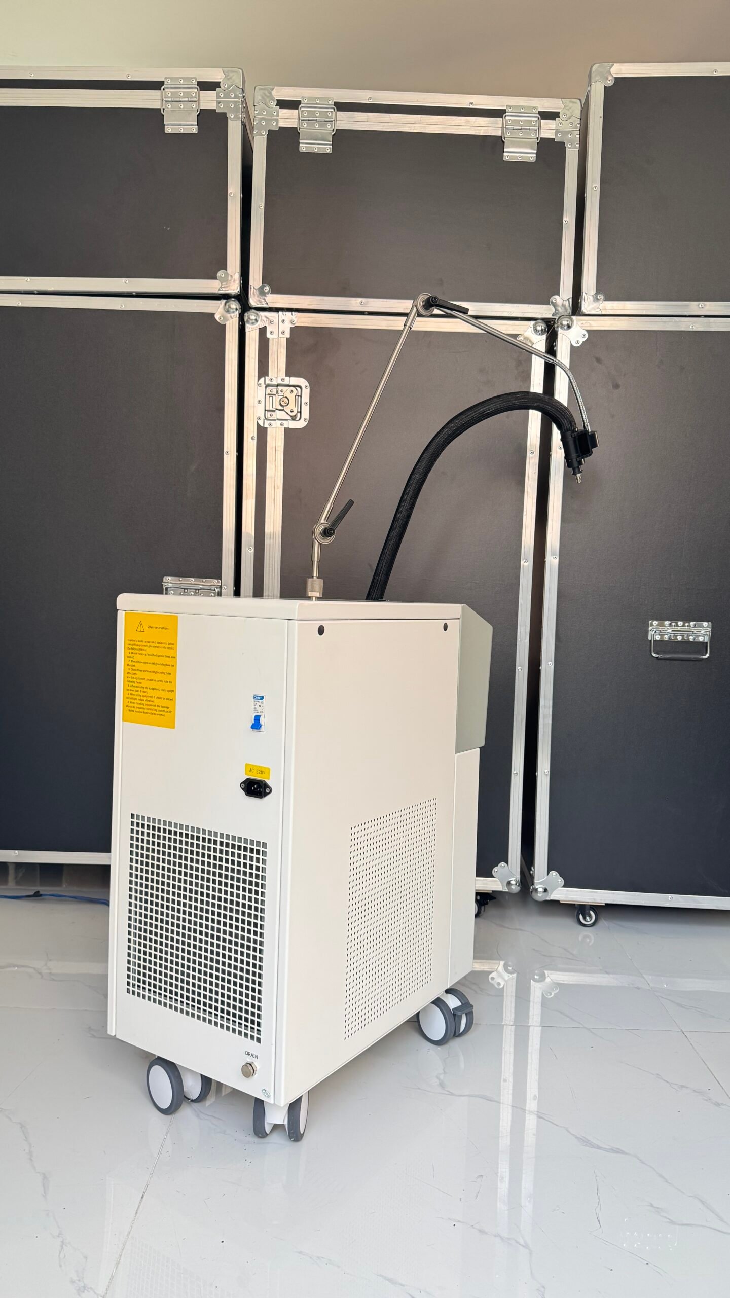 Skin air cooling machine