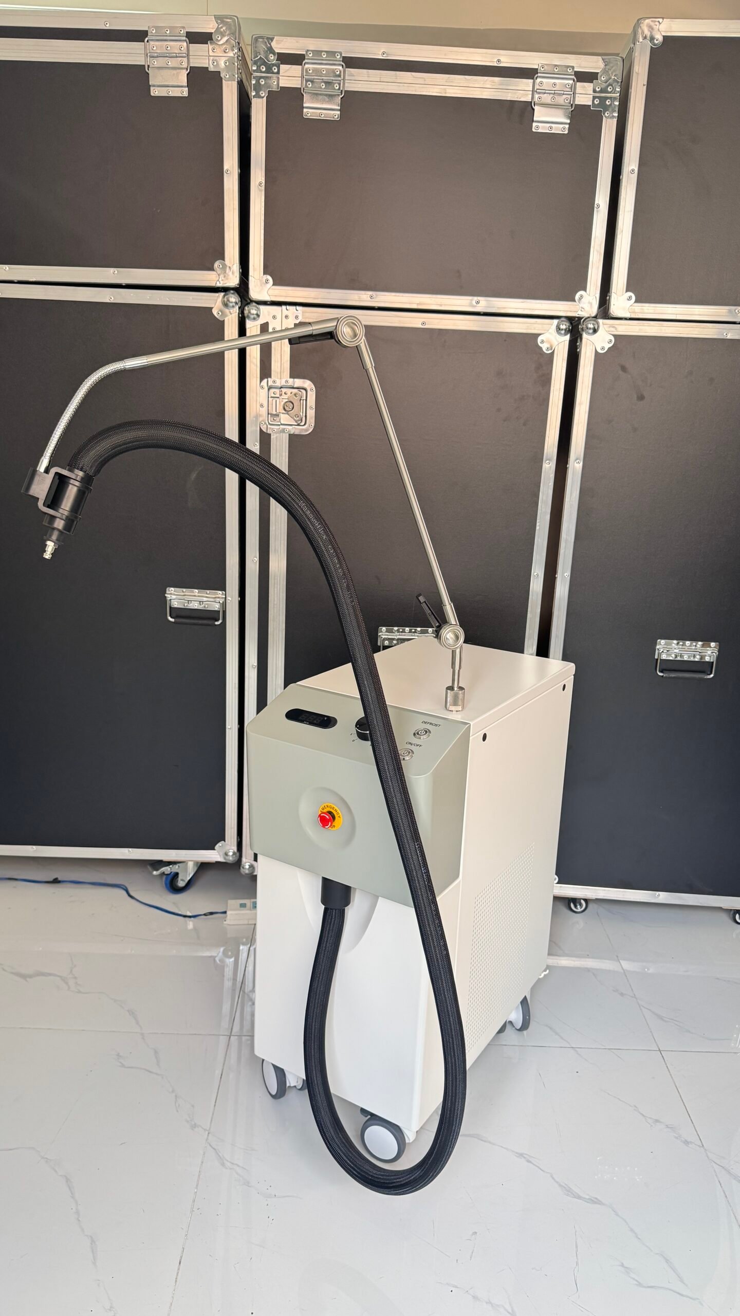 Skin air cooling machine