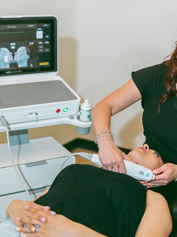 BA-HF36 HIFU Machine skin lifting treatment