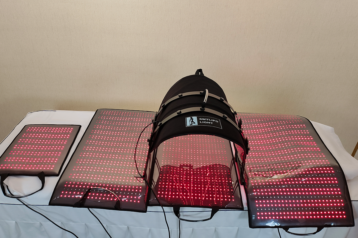 BA-EM24 red light therapy machine treatment-1