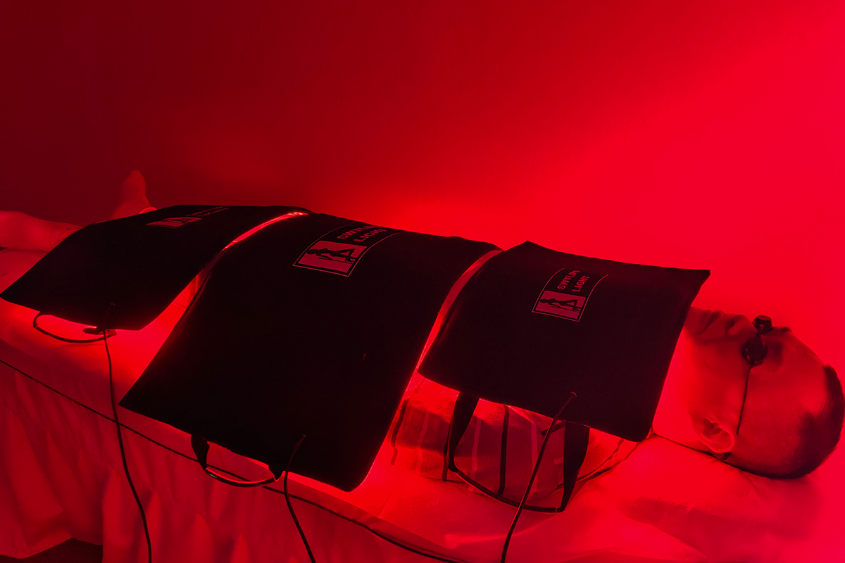 BA-EM24 red light therapy machine treatment-2