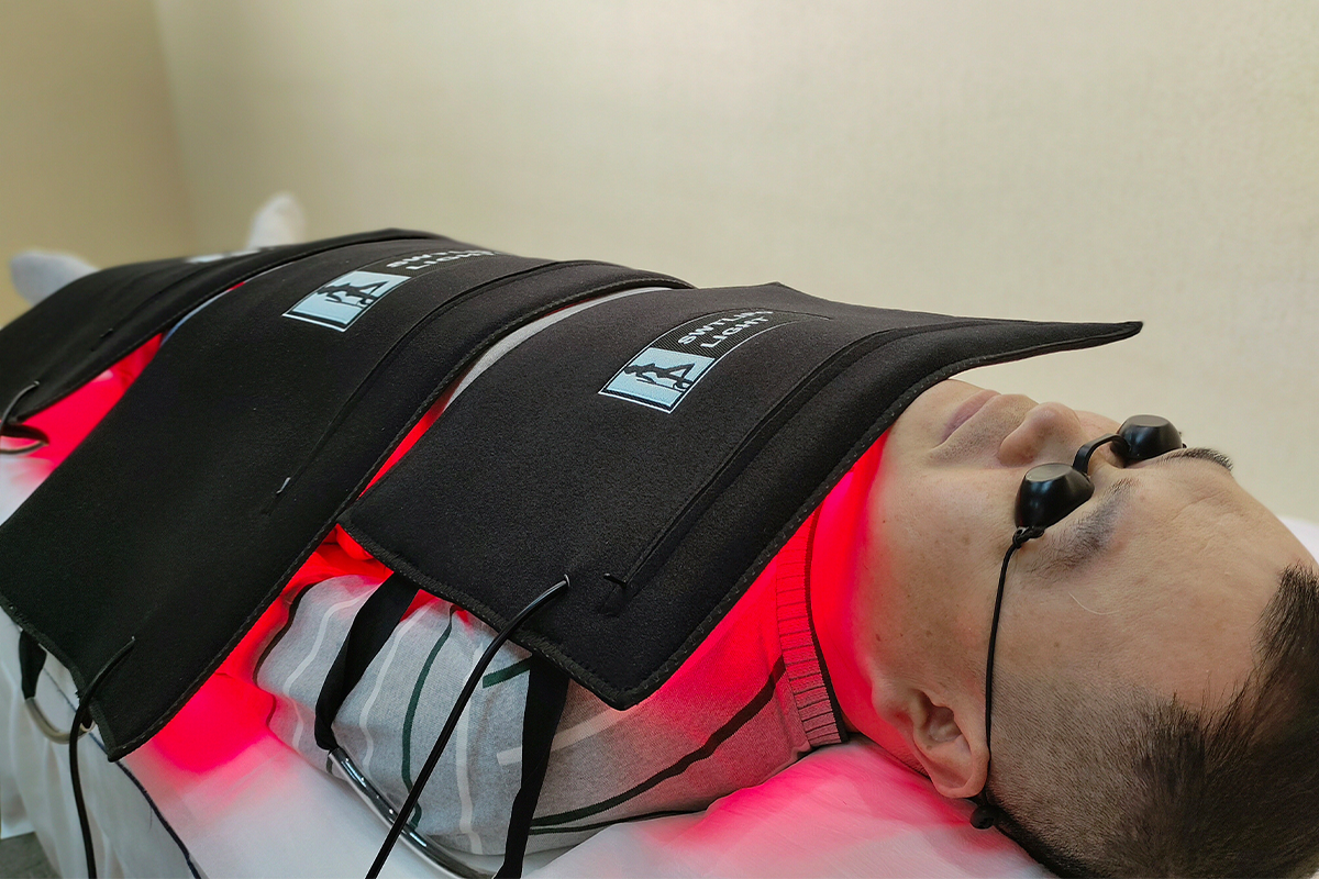 BA-EM24 red light therapy machine treatment-4