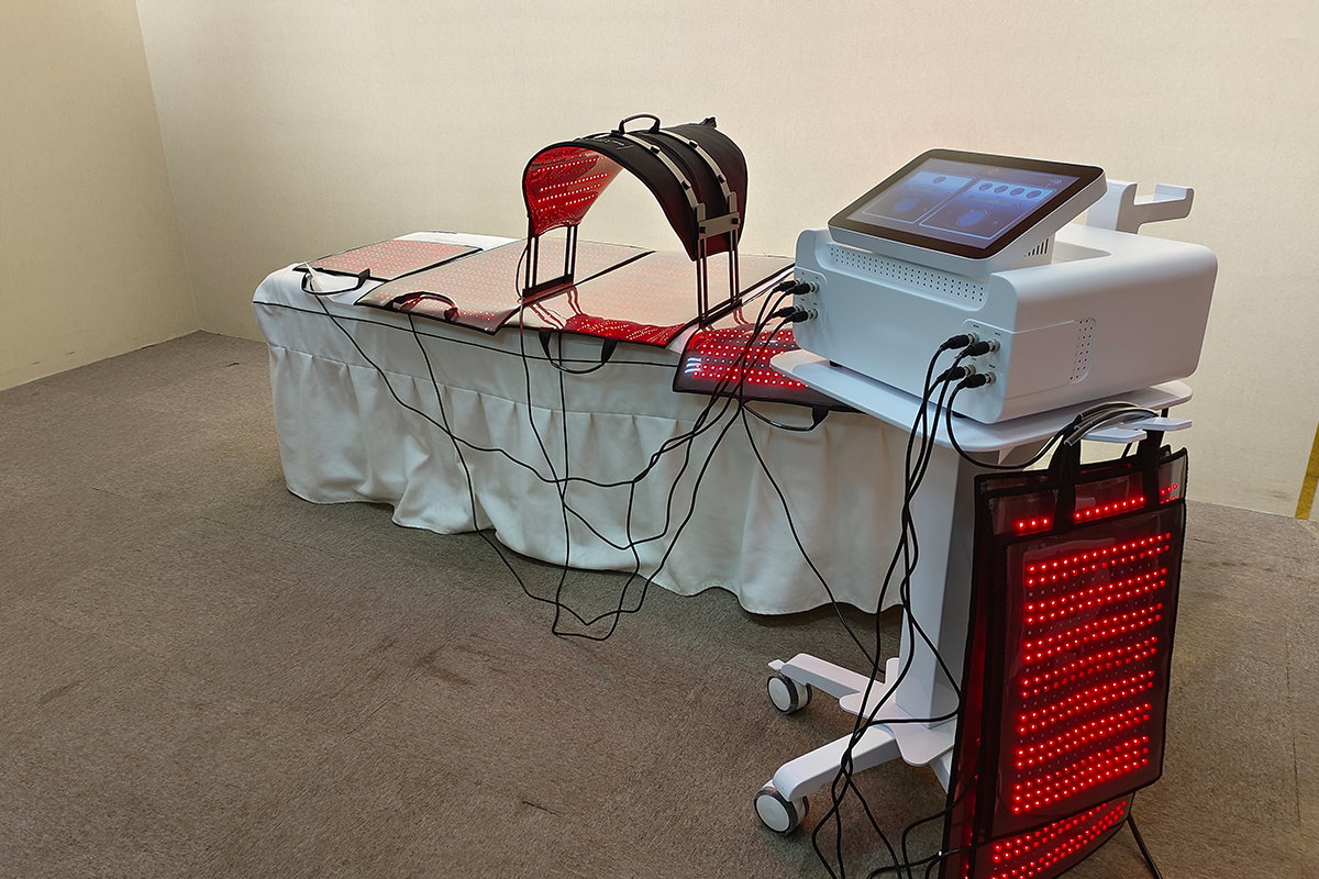 BA-EM24 red light therapy machine treatment