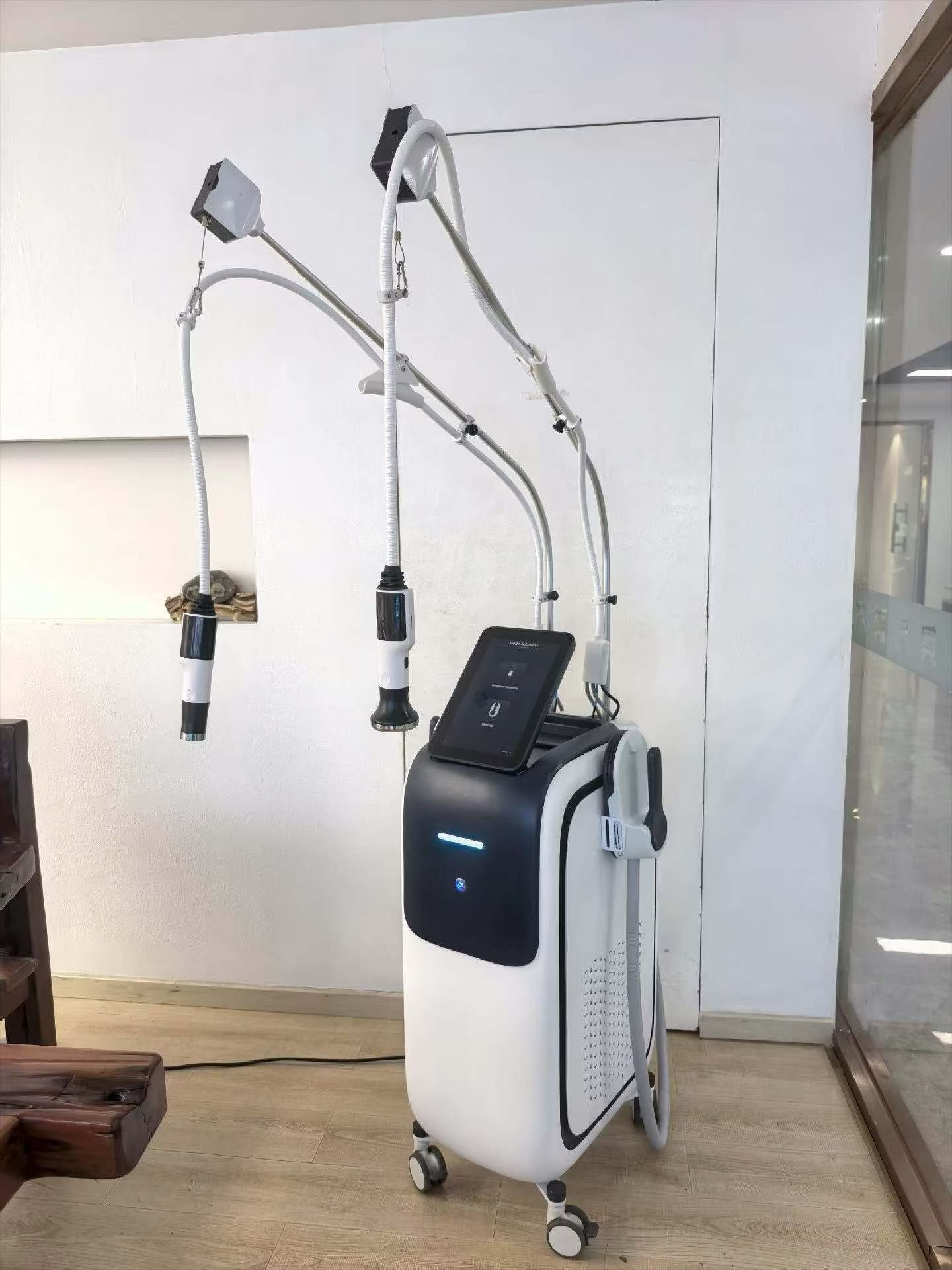 BA-ES32 2 in 1 Coolwave Magnetic Stimulation Machine real shots (1)