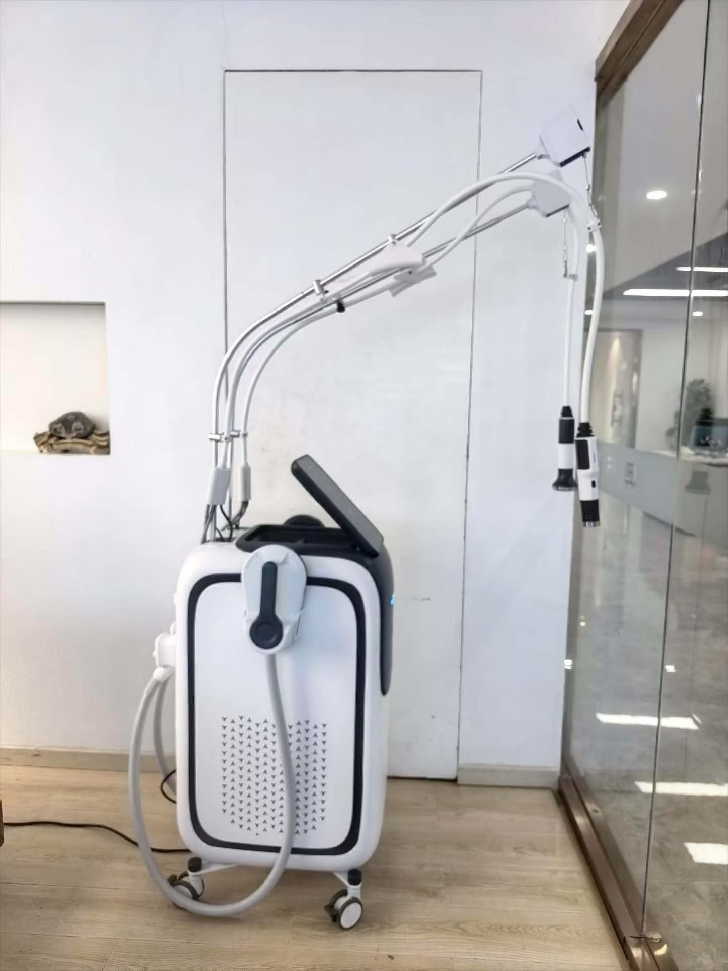 BA-ES32 2 in 1 Coolwave Magnetic Stimulation Machine real shots (6)